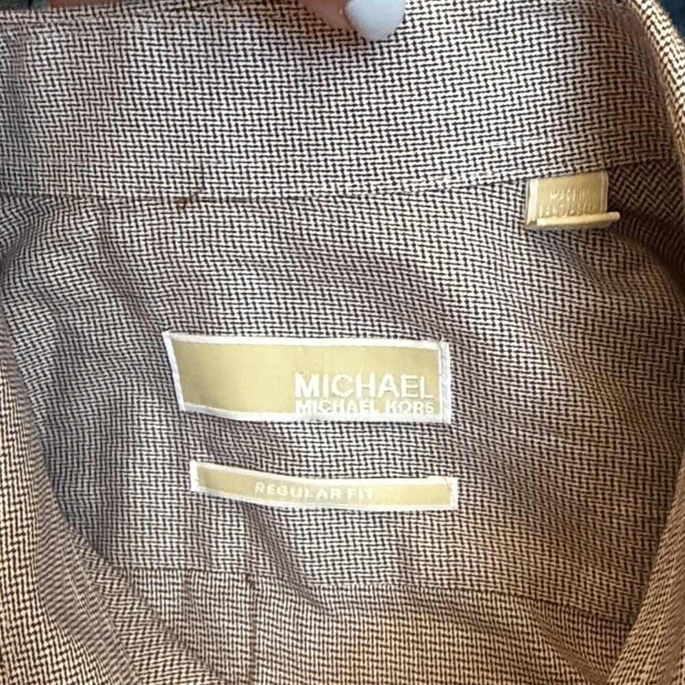 Michael Kors Tan Houndstooth button down shirt